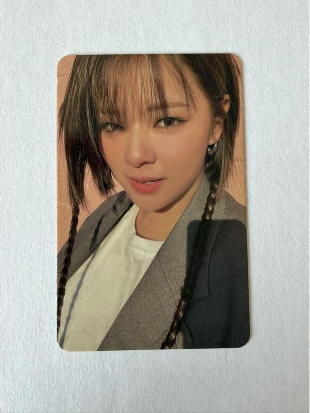 SOLD: Twice Jeongyeon READY TO BE Album Photocard